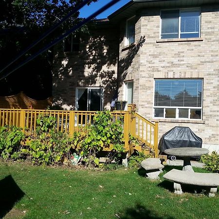 Maria'S Homestay Thornhill Bagian luar foto