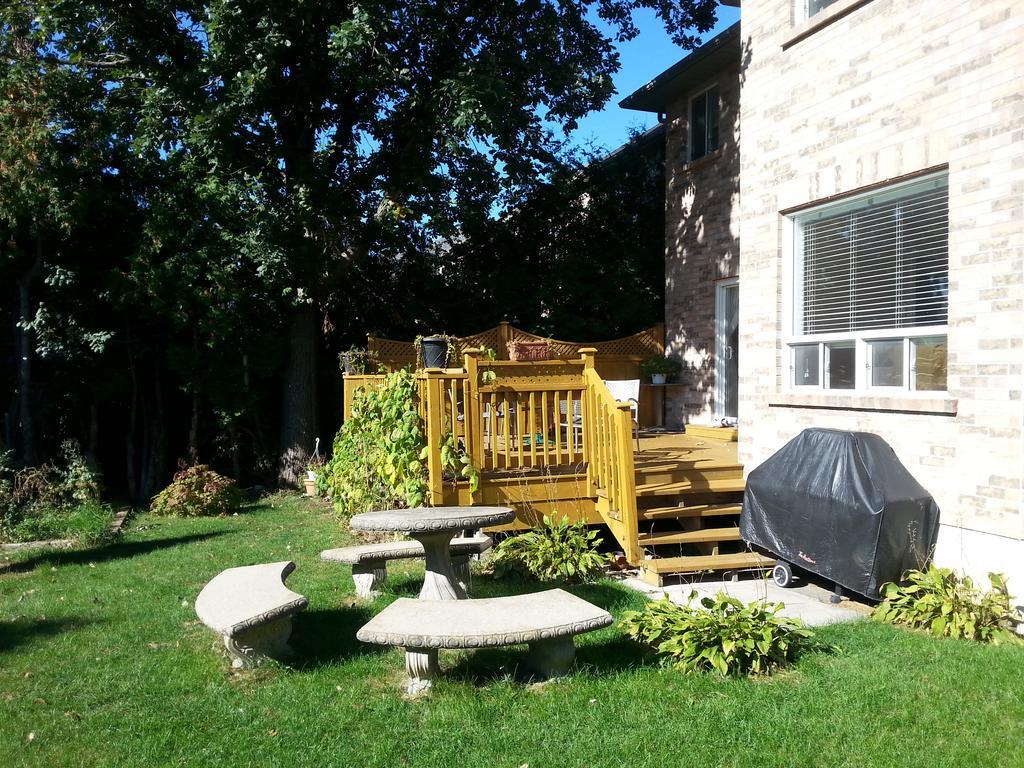 Maria'S Homestay Thornhill Bagian luar foto
